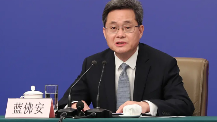 高层论坛2026丨财政部部长蓝佛安：财政政策将聚焦扩大内需、投资于人、开放共享发力